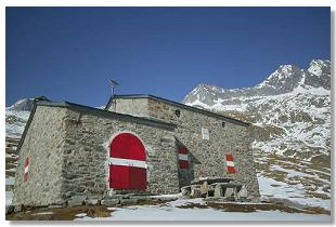 Il rifugio Volta (foto M.Dei Cas)