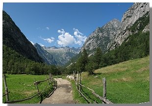 Scorcio della Val di Mello. Foto di M. Dei Cas