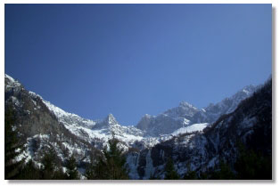 La testata della val Spassato con il passo Ligoncio (foto M.Dei Cas)