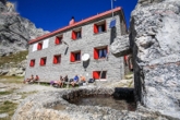 Il rifugio Allievi (foto R. Ganassa)