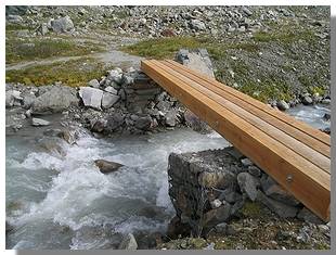 Il terzo ponte sullo Scerscen. Foto di M. Dei Cas