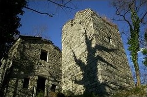 Il castello di Domofole. Foto di M.  Dei Cas