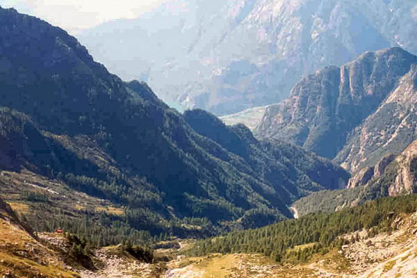 Panorama dal bivacco Casorate Sempione in Val Ladrogno (foto A. Bonini)