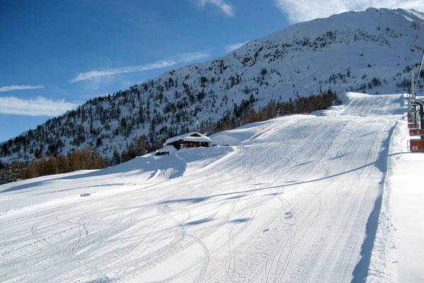 Pista da sci del Magnolta (foto F. Vaninetti) Pista da sci del Magnolta (foto F. Vaninetti)